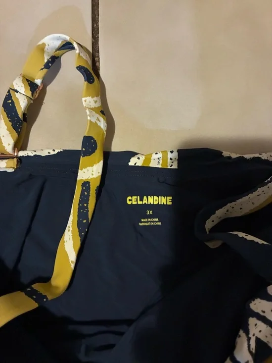 Women's Black and Mustard Floral One-Piece Swimsuit - Unbranded - Picture 4 of 5